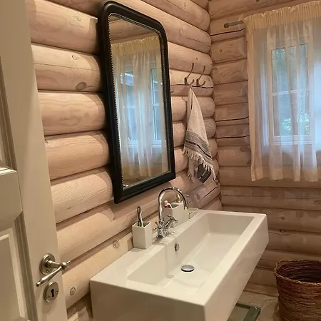 Log Near With Garden Shelter Dom wakacyjny Rørvig